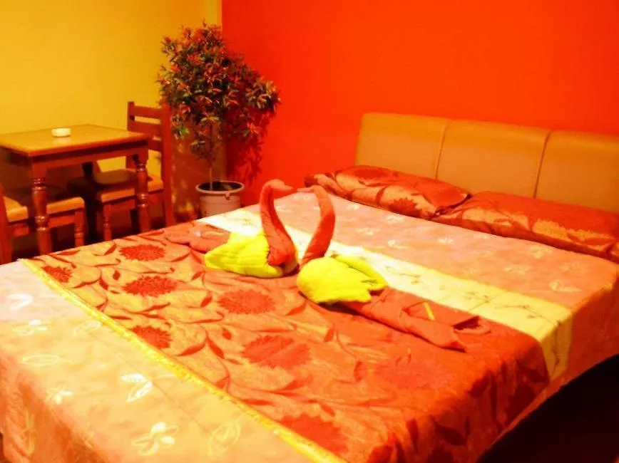 Отель Rainbow Romanz Garden Inn Tagum